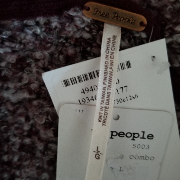 NEW!Free People oversized L cowl neck sweater - Picture 7 of 7